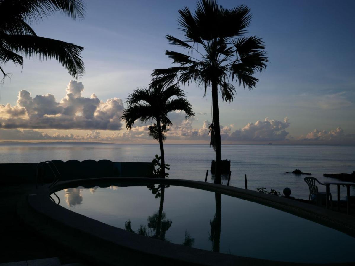 Las Flores Beachside Hotel Catmon Kültér fotó