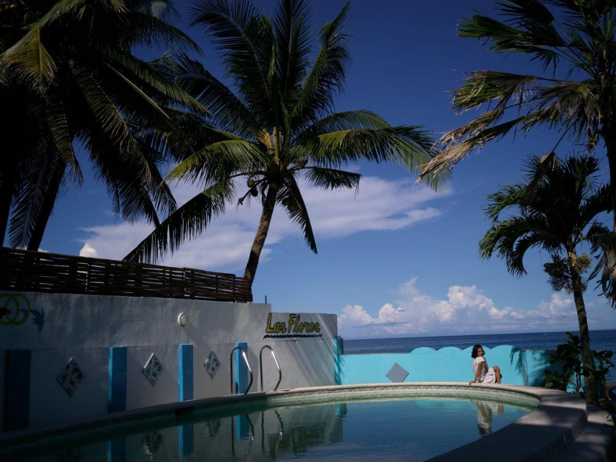 Las Flores Beachside Hotel Catmon Kültér fotó