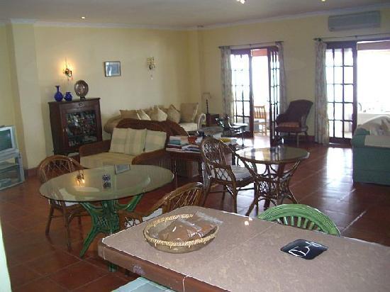 Las Flores Beachside Hotel Catmon Kültér fotó